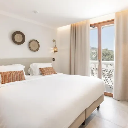 Le Mirage 4*